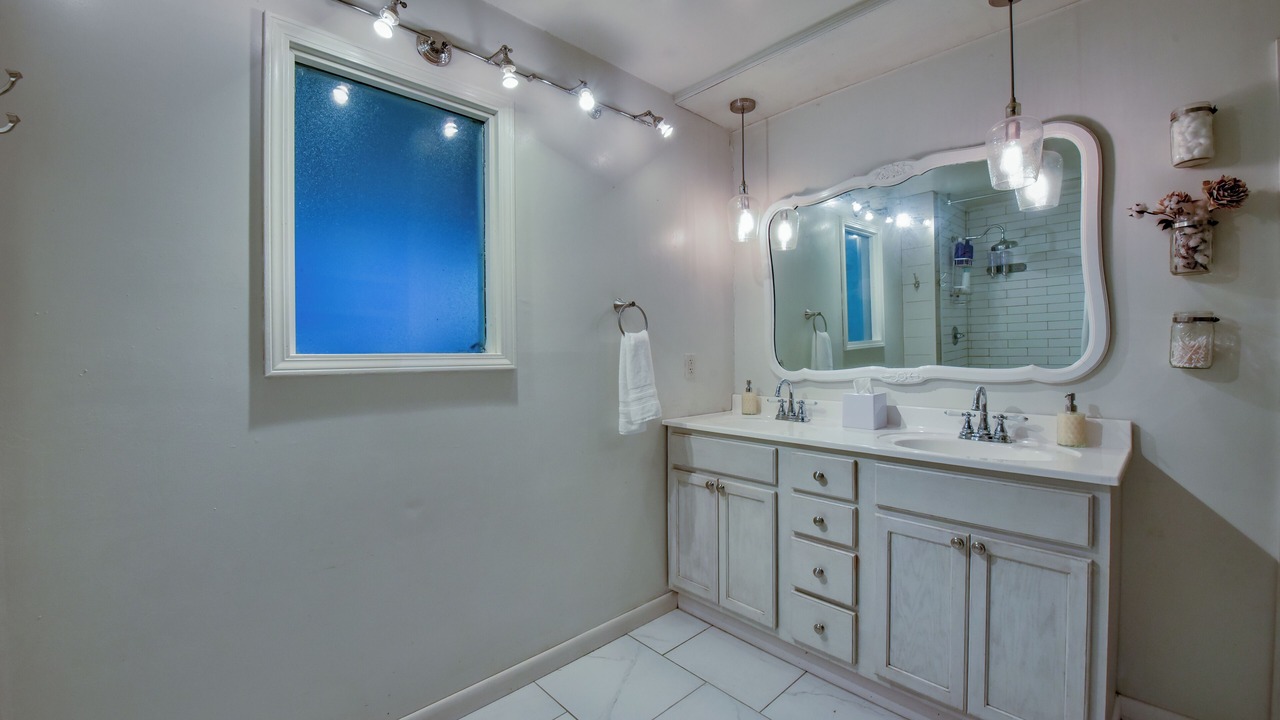 Photo of Bathroom in Duncanville