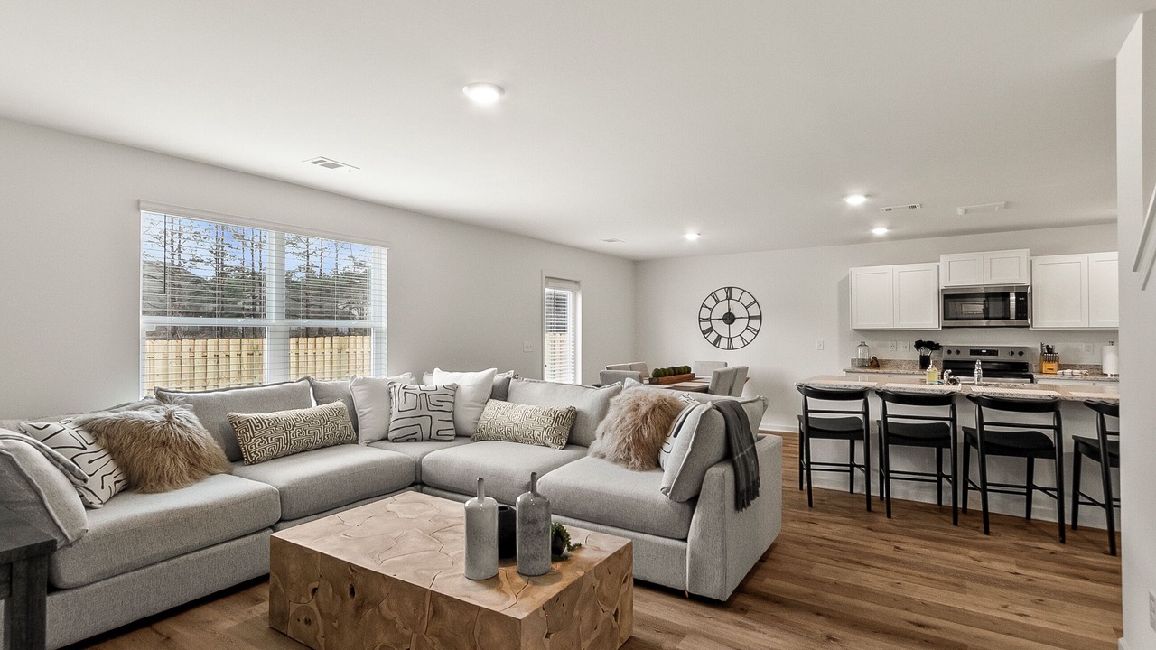 Photo of Livingroom in Northport