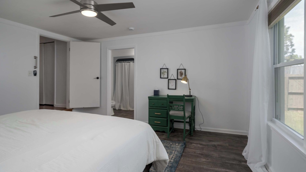 Photo of Bedroom in Tuscaloosa