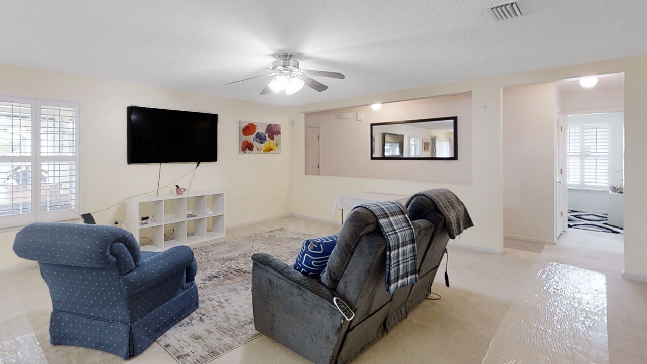 Photo of Livingroom in Westside