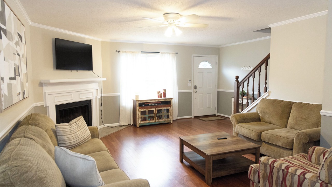 Photo of Livingroom in Tuscaloosa