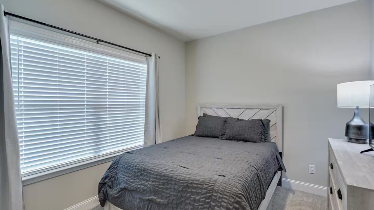 Photo of Bedroom in Pearl