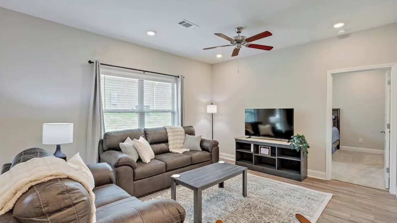 Photo of Livingroom in Pearl