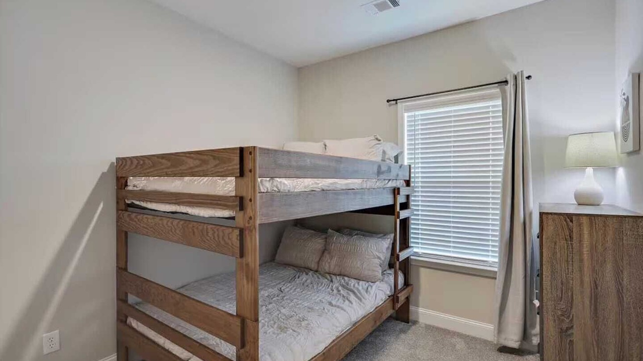 Photo of Bedroom in Pearl