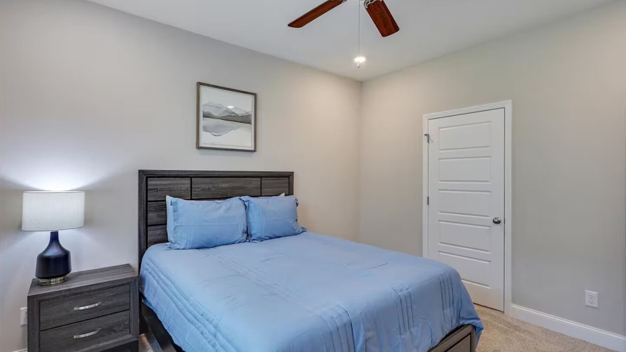 Photo of Bedroom in Pearl
