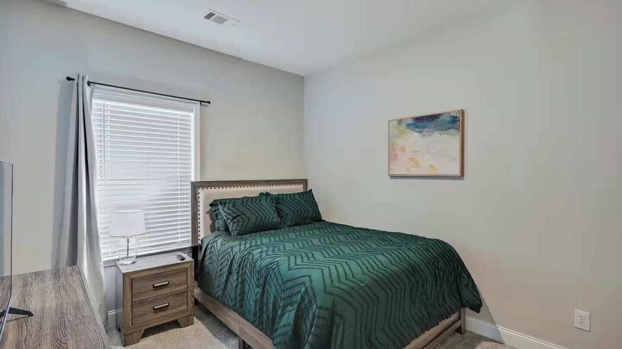 Photo of Bedroom in Pearl