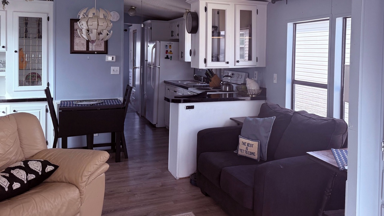 Photo of Livingroom in Deer Creek