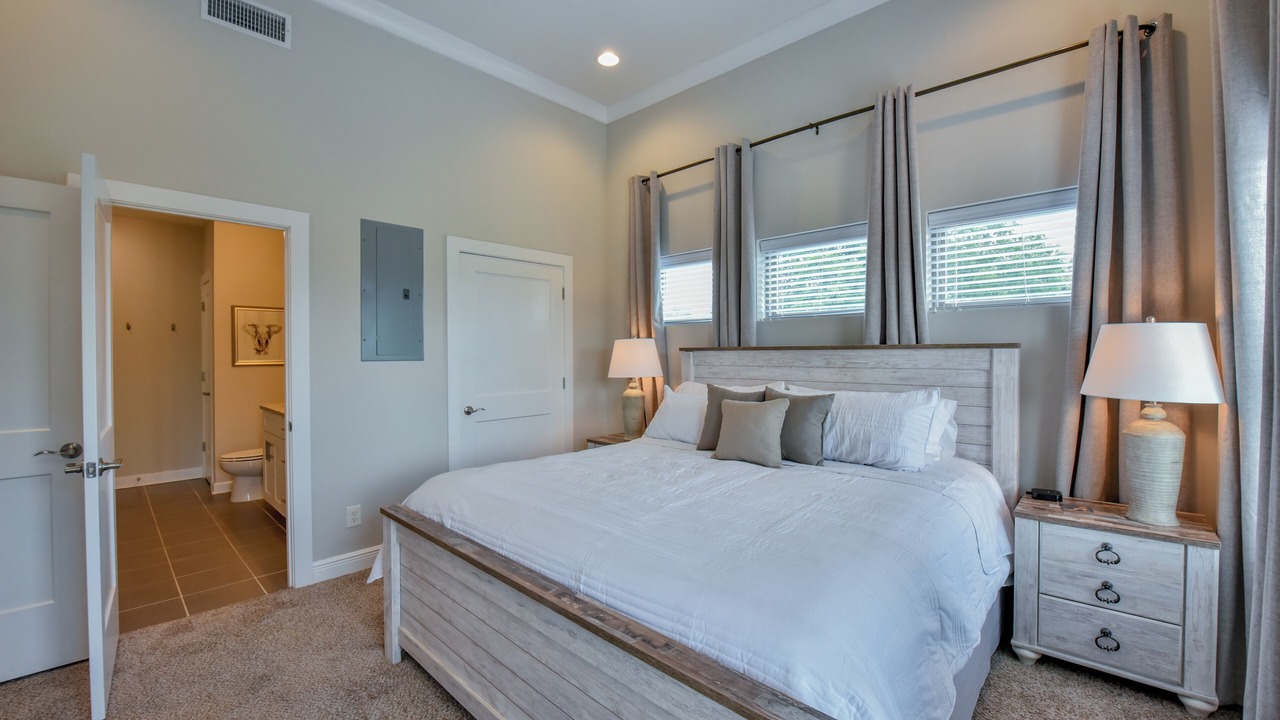 Photo of Bedroom in Tuscaloosa