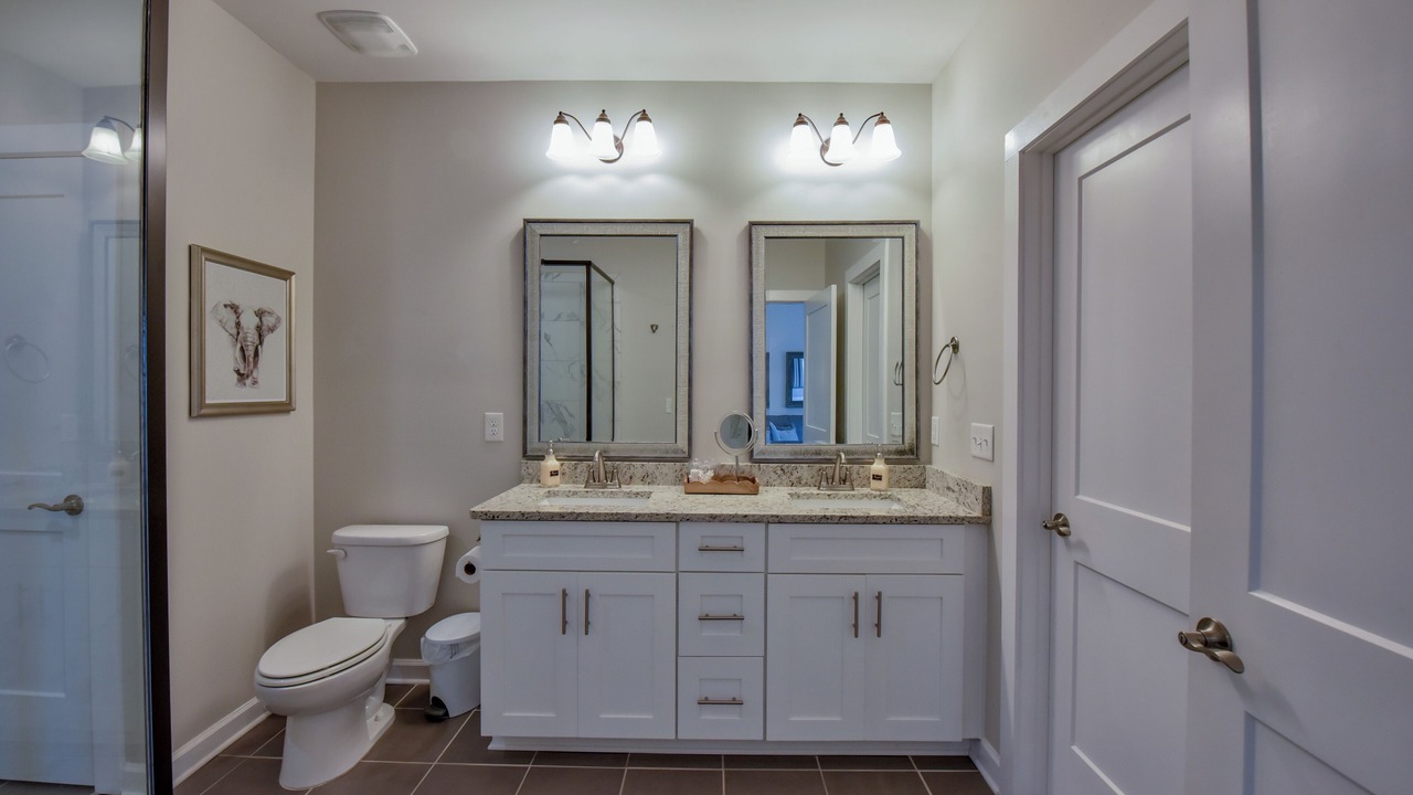 Photo of Bathroom in Tuscaloosa