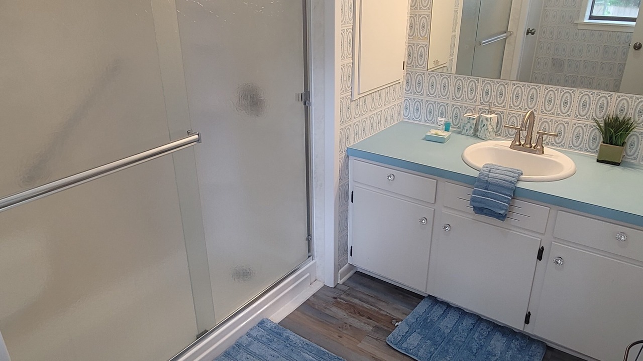 Photo of Bathroom in Elberta