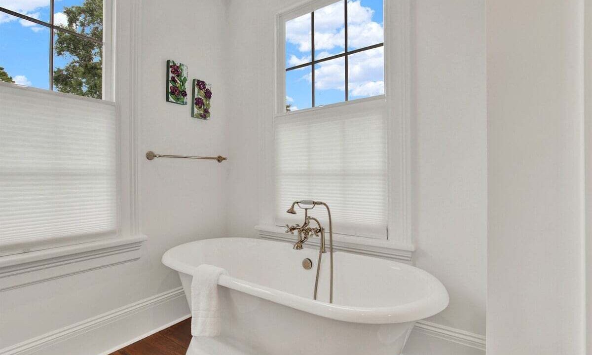Photo of Bathroom in Savannah Victorian District
