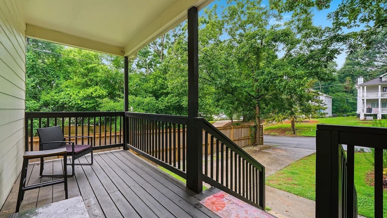 Photo of Patio Balcony in Church Street