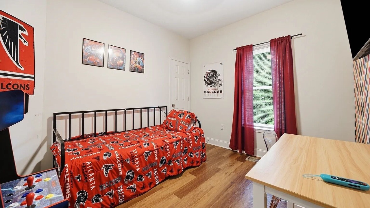 Photo of Bedroom in Church Street
