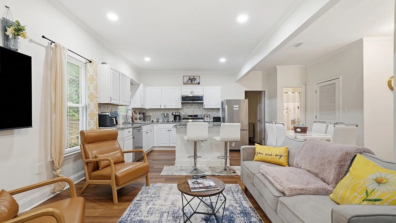 Photo of Livingroom in Church Street