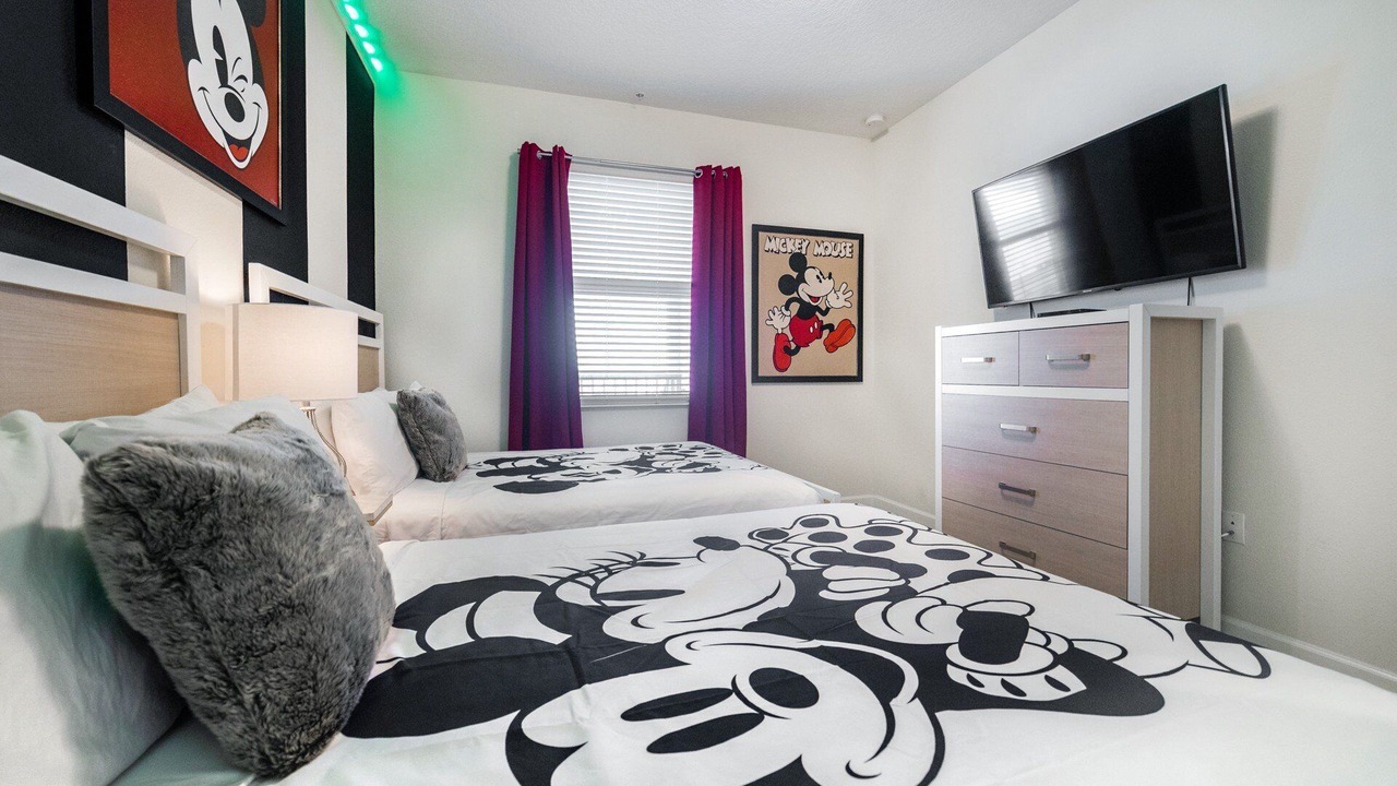 Photo of Bedroom in Bay Lake