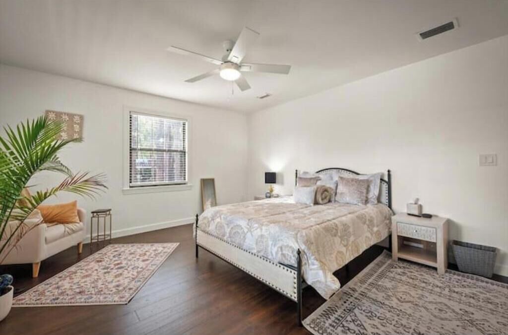 Photo of Bedroom in Englewood