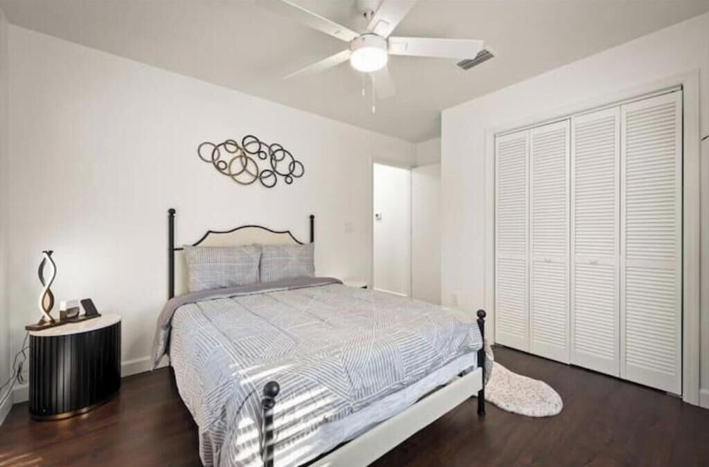 Photo of Bedroom in Englewood