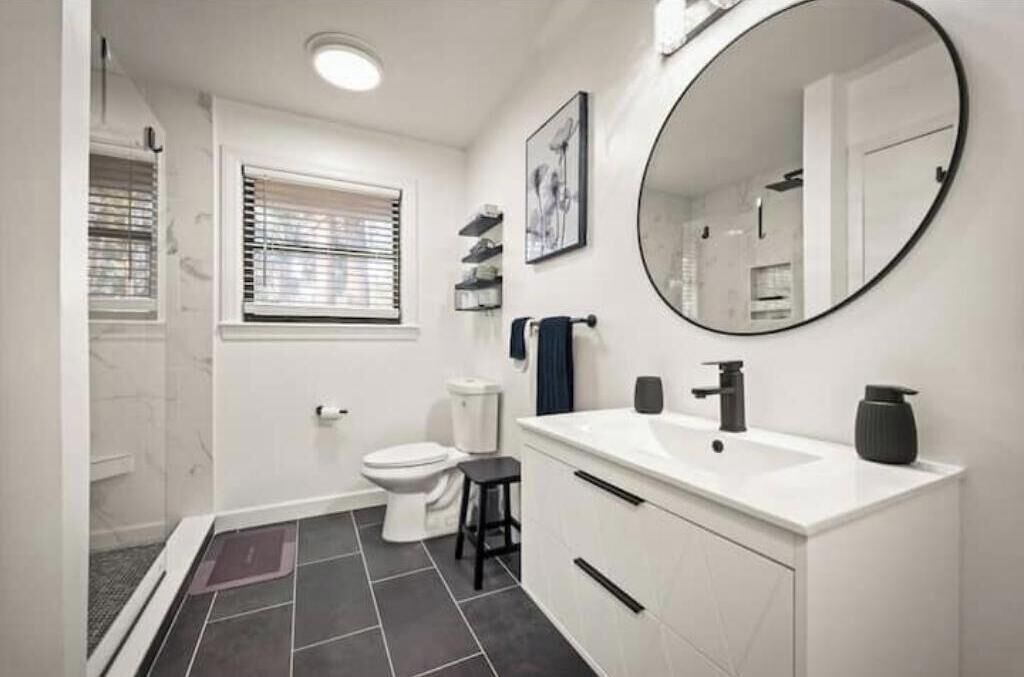 Photo of Bathroom in Englewood