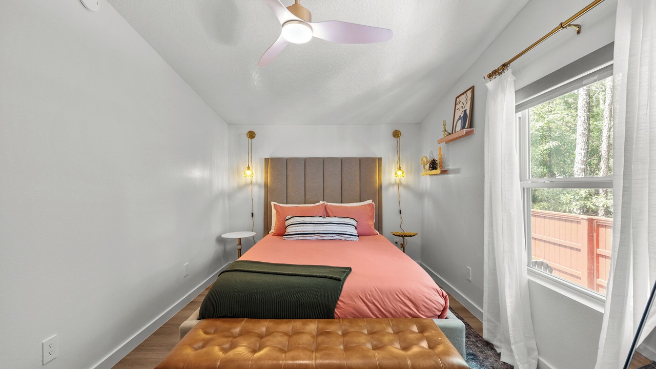 Photo of Bedroom in Interlachen