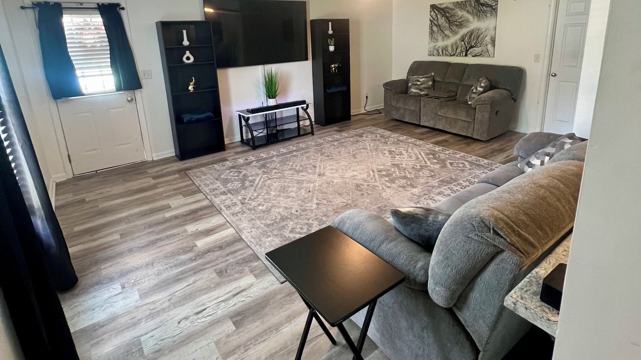 Photo of Livingroom in Tuscaloosa