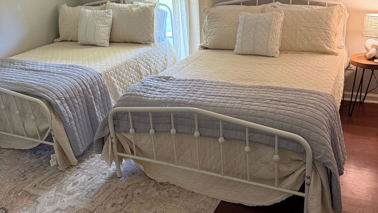 Photo of Bedroom in Northport
