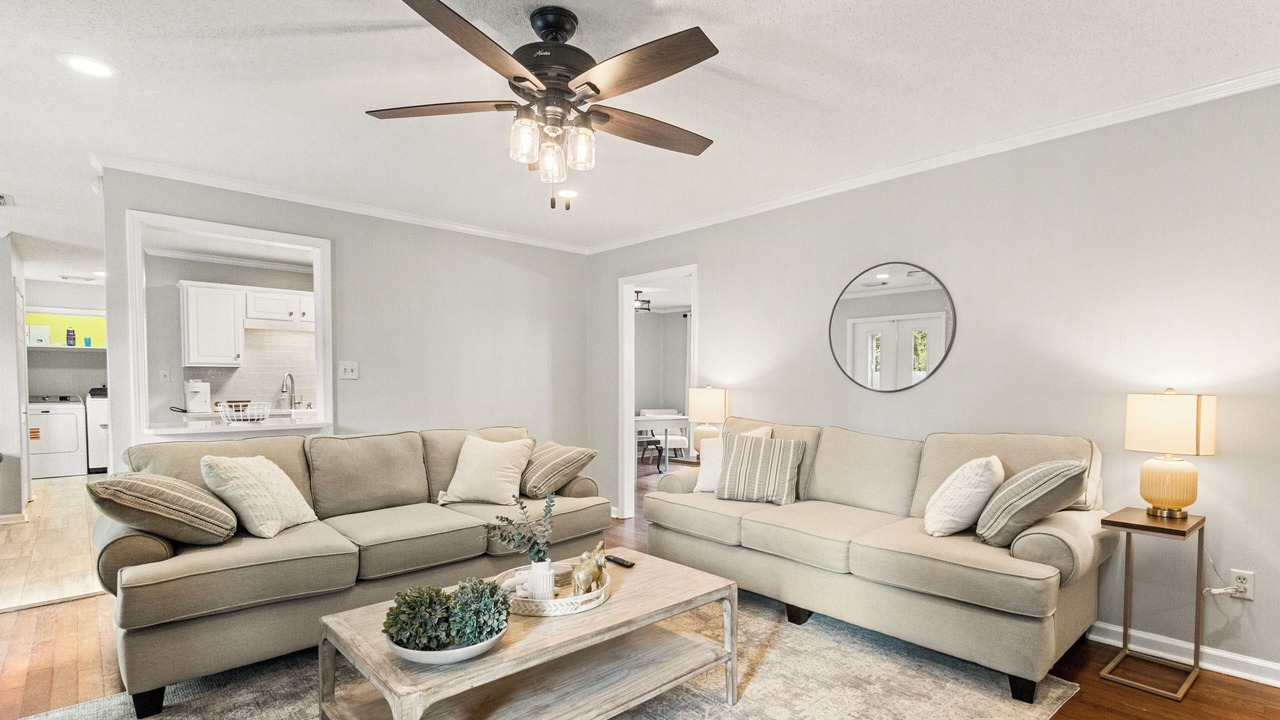 Photo of Livingroom in Northport
