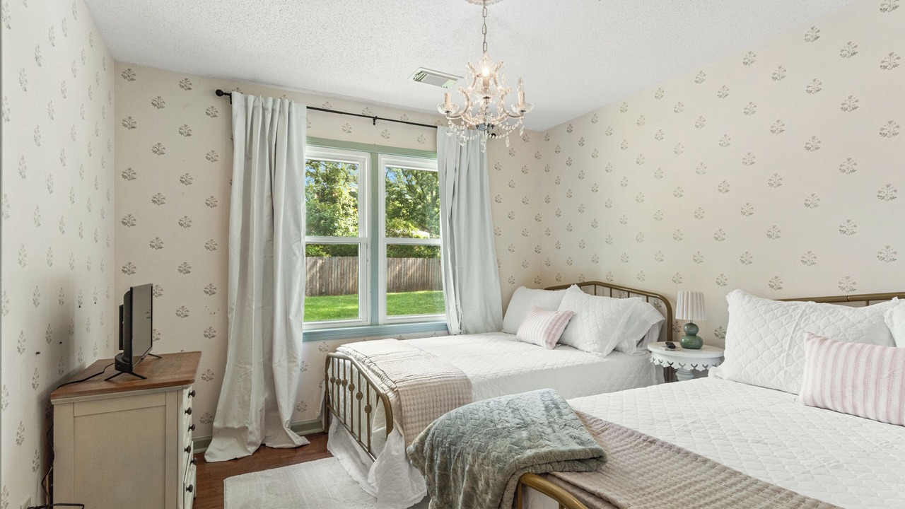 Photo of Bedroom in Northport