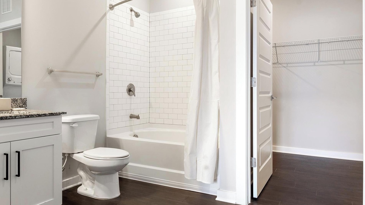 Photo of Bathroom in Mableton