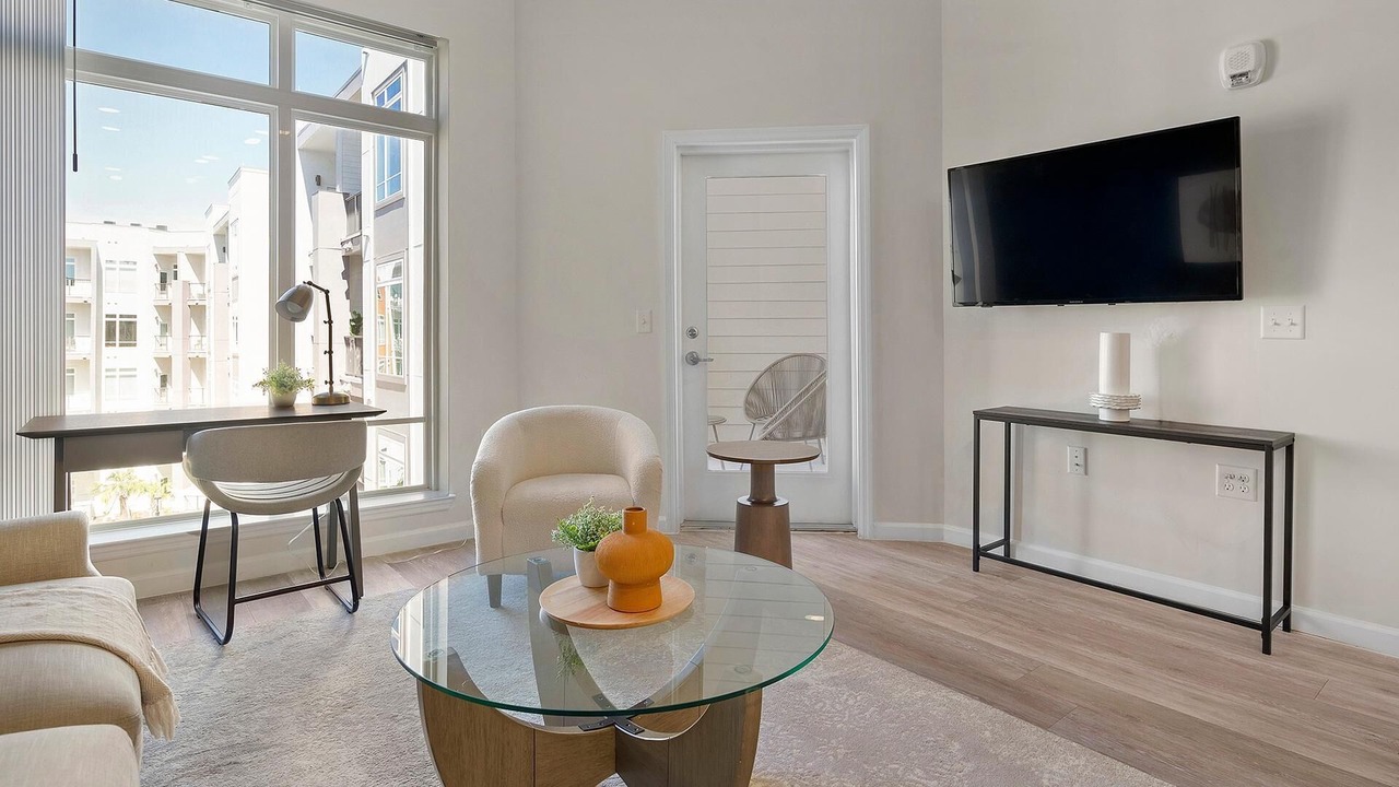 Photo of Livingroom in Florida Center