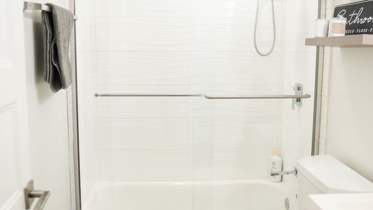 Photo of Bathroom in Gresham Park