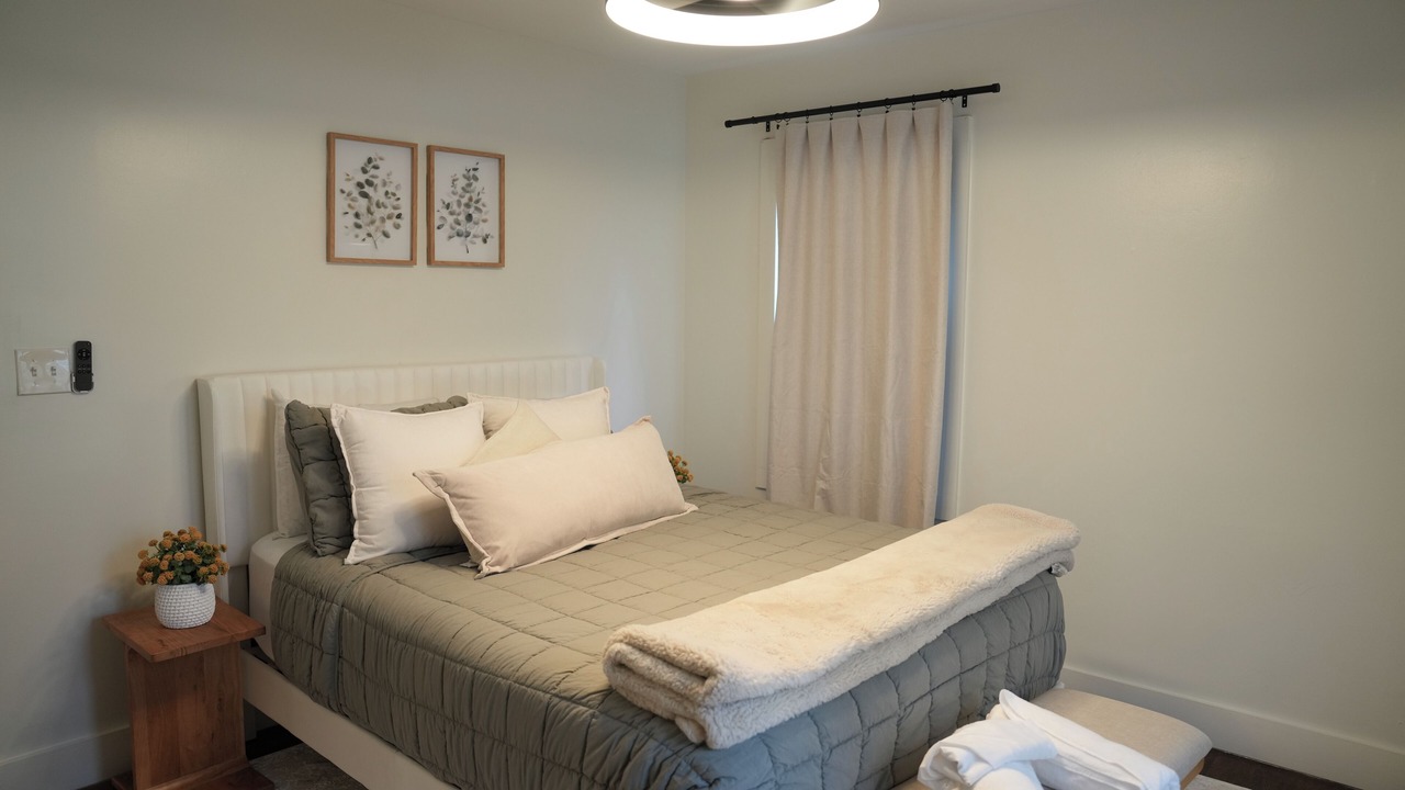 Photo of Bedroom in Gresham Park