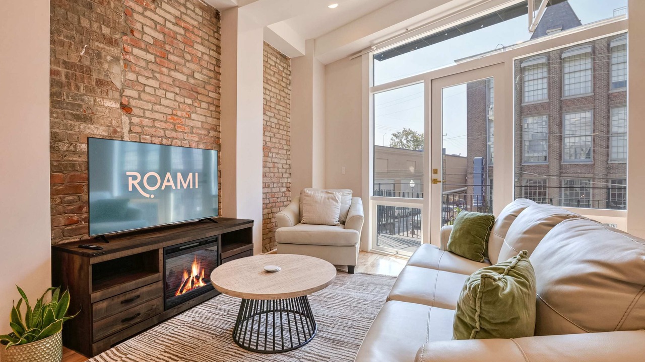 Photo of Livingroom in Arts/Warehouse District