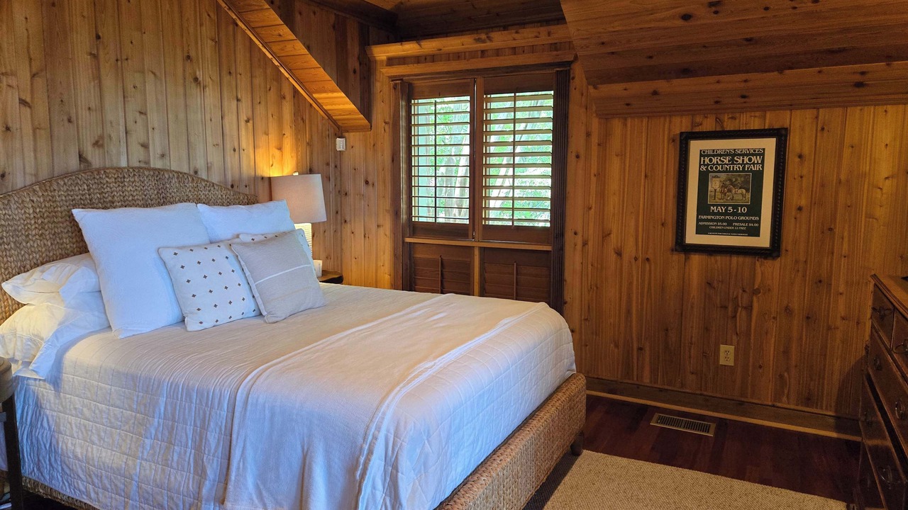 Photo of Bedroom in Alexander City