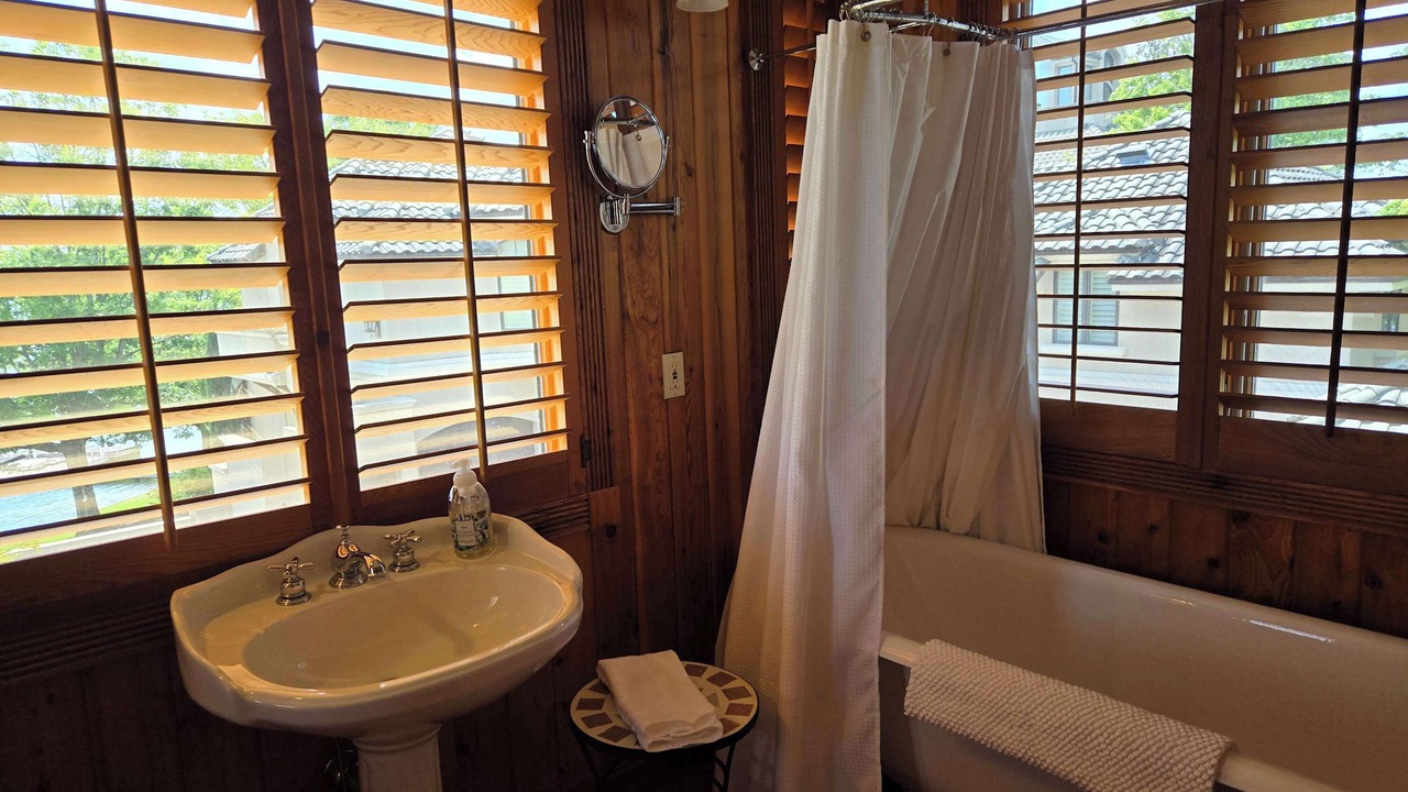 Photo of Bathroom in Alexander City