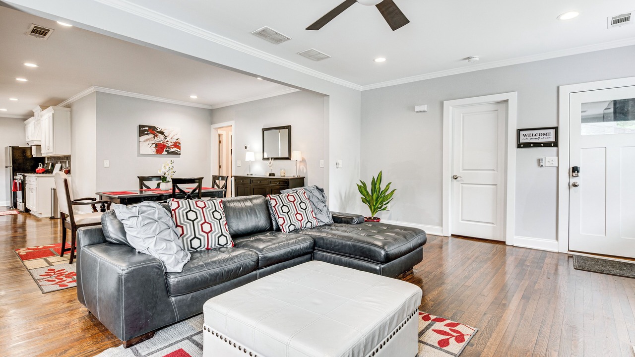 Photo of Livingroom in Westview