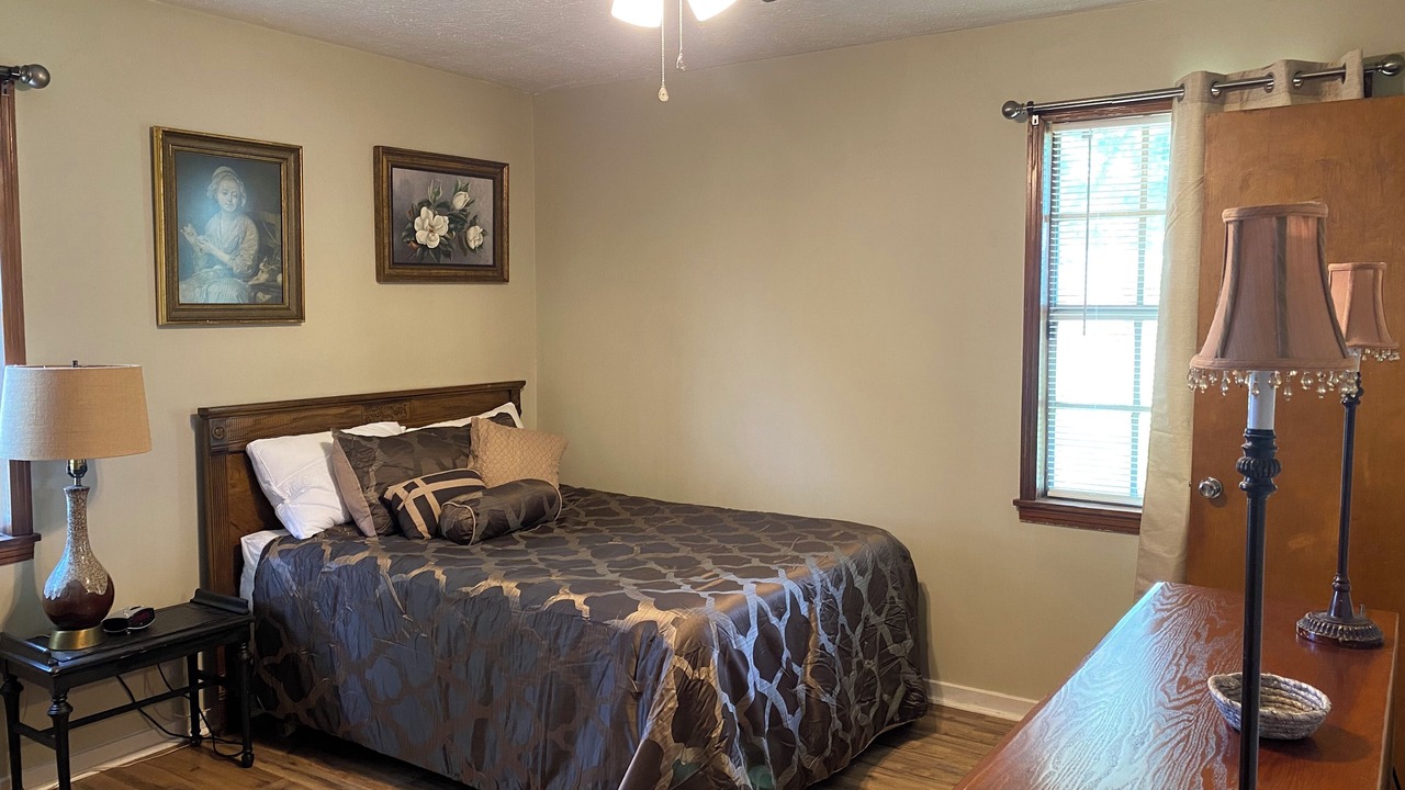Photo of Bedroom in Jackson