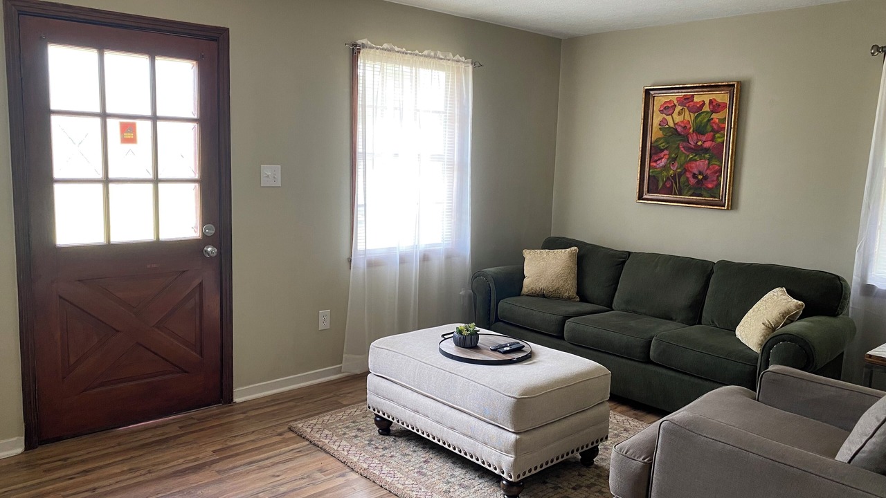Photo of Livingroom in Jackson