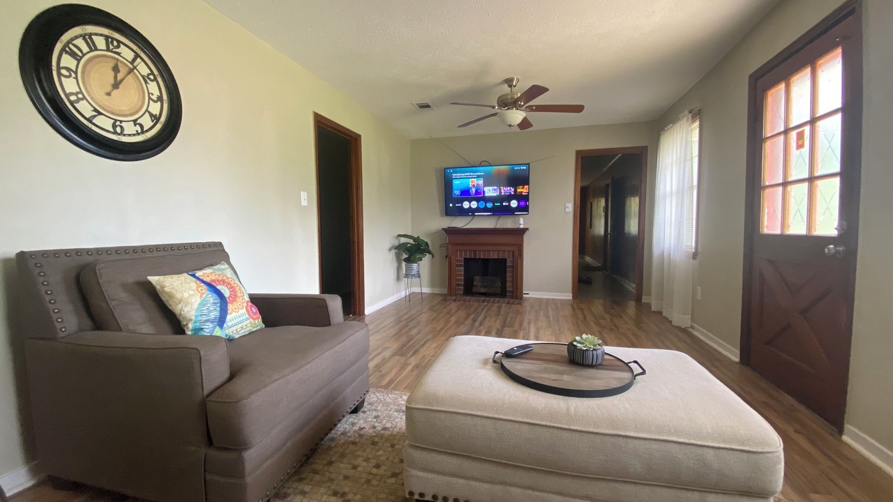 Photo of Livingroom in Jackson