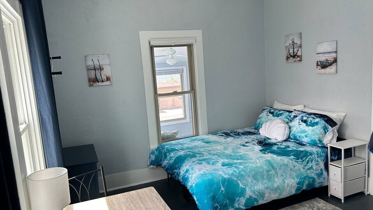 Photo of Bedroom in Crystal