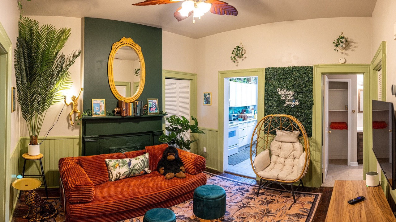 Photo of Livingroom in Historic Downtown Savannah
