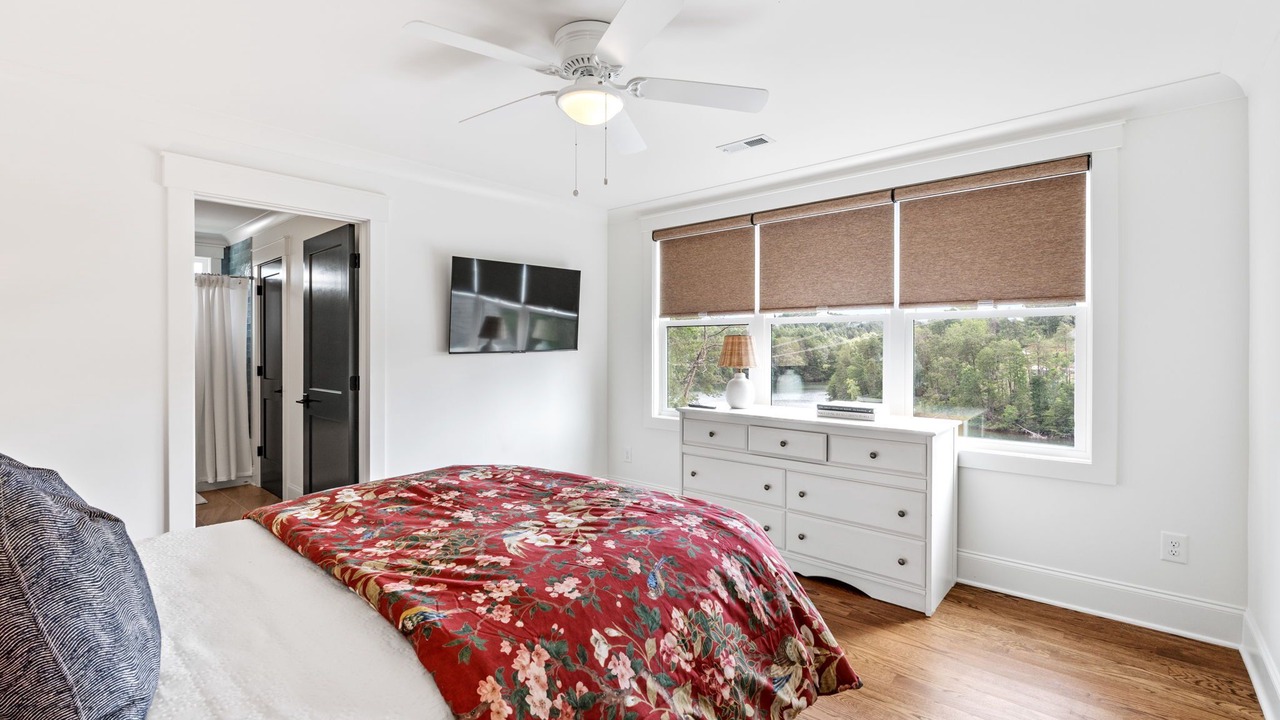 Photo of Bedroom in Six Mile