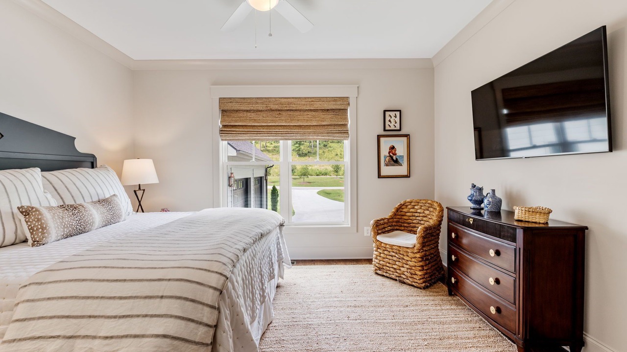 Photo of Bedroom in Six Mile