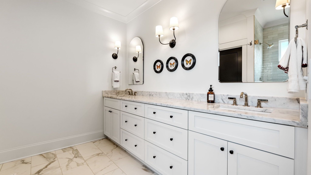 Photo of Bathroom in Six Mile