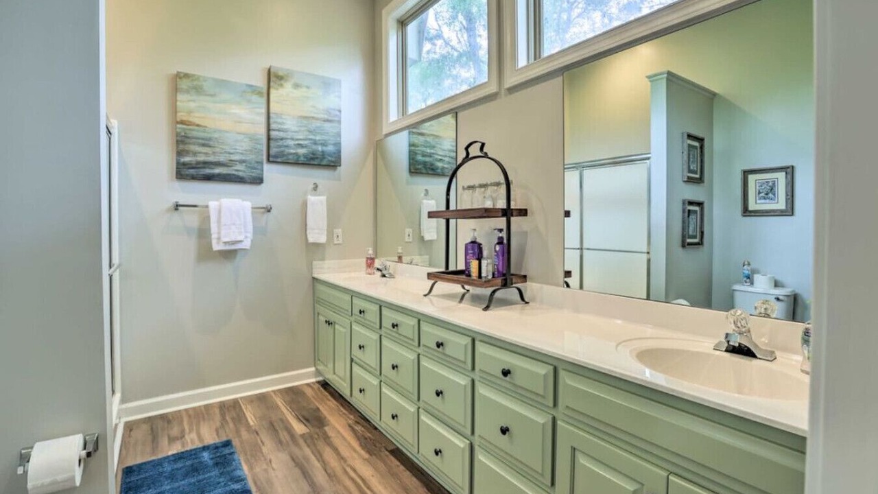 Photo of Bathroom in Jacksons' Gap