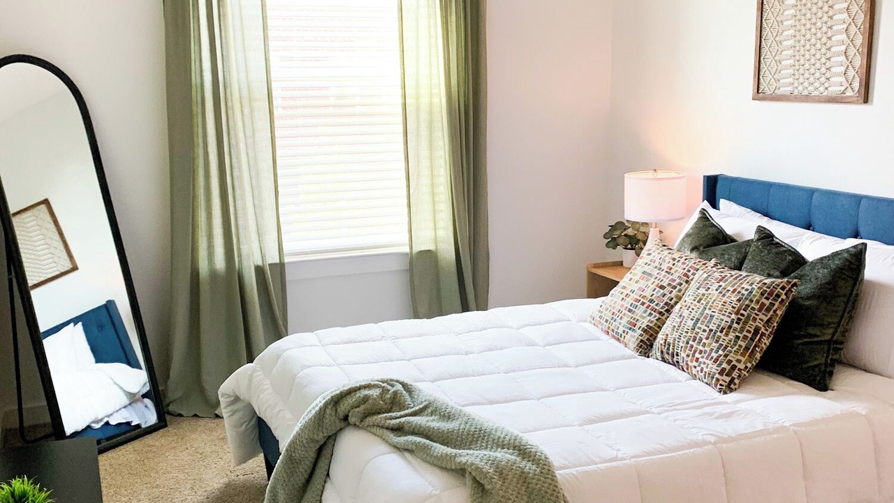 Photo of Bedroom in Boulevard Heights