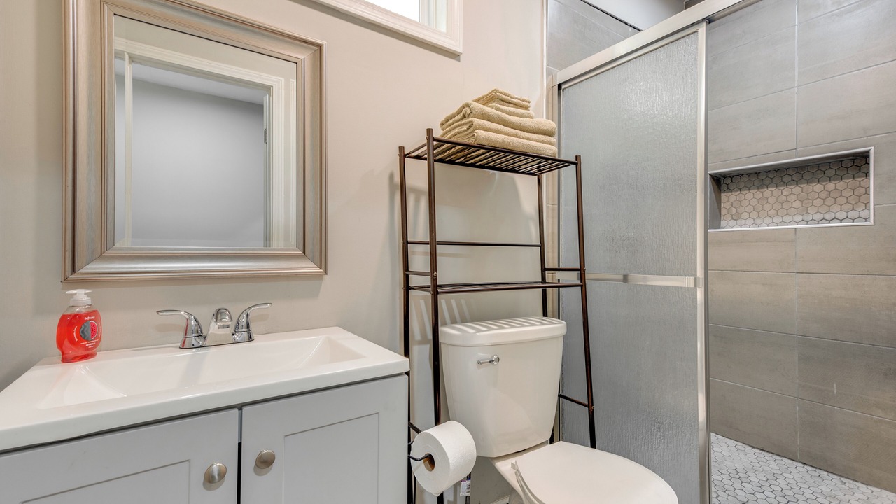 Photo of Bathroom in Gresham Park