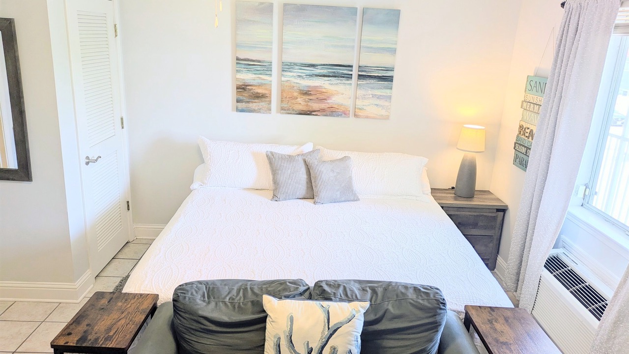 Photo of Bedroom in Biloxi