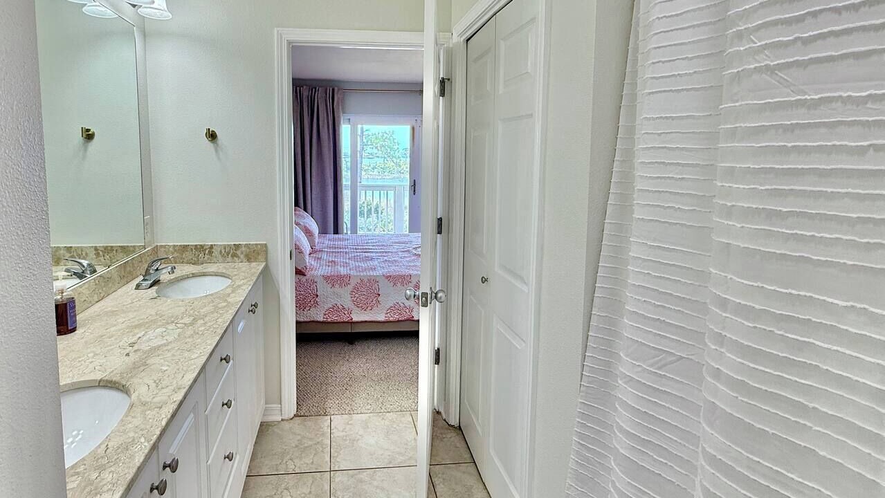 Photo of Bathroom in Innerarity Townhomes