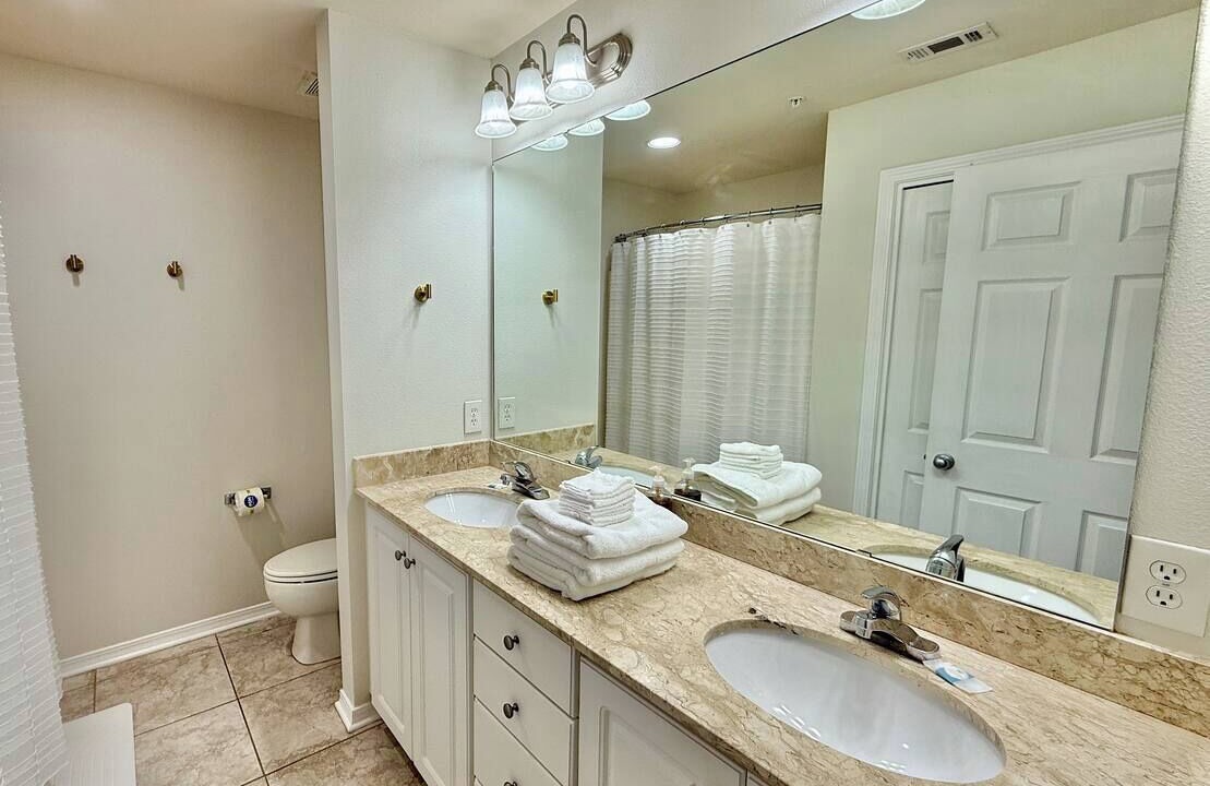 Photo of Bathroom in Innerarity Townhomes
