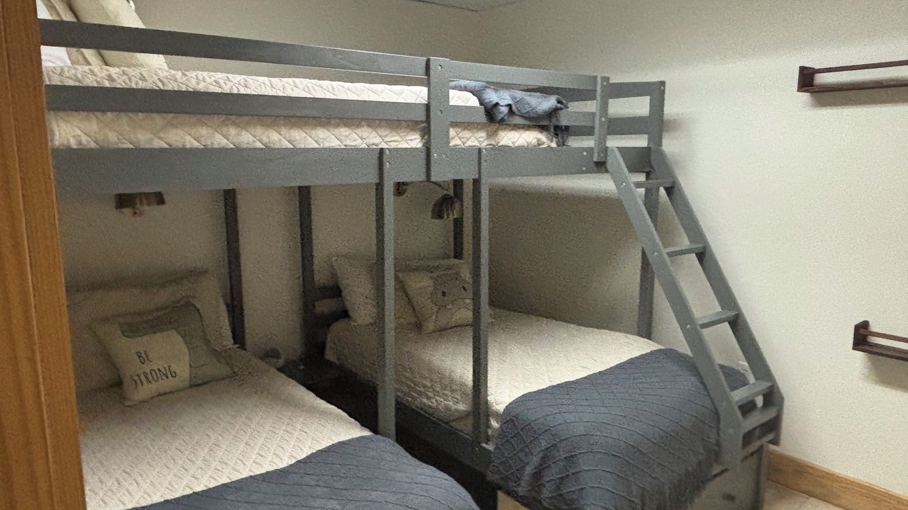 Photo of Bedroom in Newell